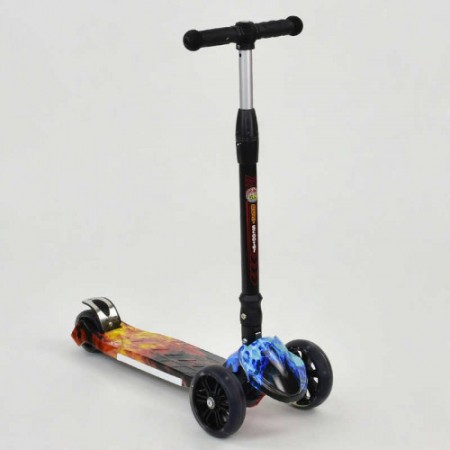Самокат Best Scooter 7202  трехколесный. Колеса из полиуретана с подсветкой. Расцветка "огонь и лед" (7202 А)